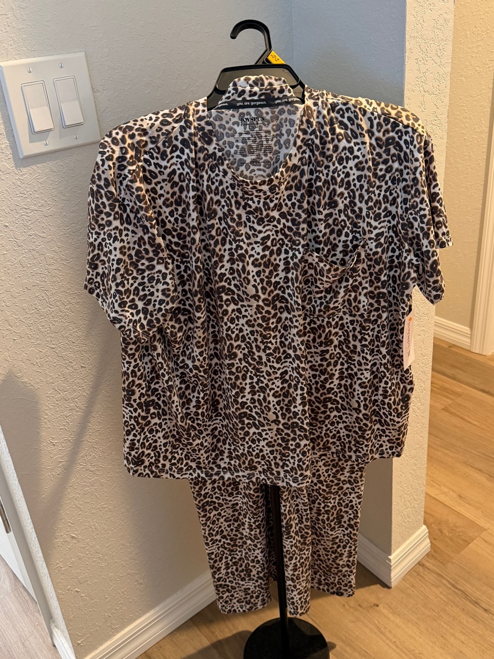 Leopard Print Short Sleeve Women’s Pajamas Set